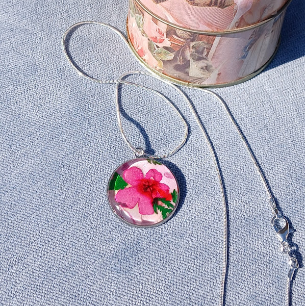 Beautiful One of a Kind, Handmade Dried Flower Necklace.  Colorful, fun to wear.  Makes a great birthday or Christmas gift or any occasion