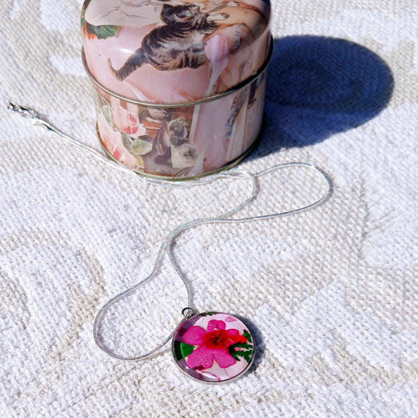 Beautiful One of a Kind, Handmade Dried Flower Necklace.  Colorful, fun to wear.  Makes a great birthday or Christmas gift or any occasion